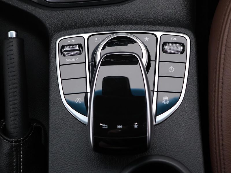Mercedes-Benz Třídy X 3,0 350d 190kW xDrive Kůže DPH - fotka 29 z 38