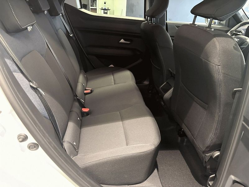 Dacia Duster (2026) expression hybrid 150 4x4 - fotka 8 z 10