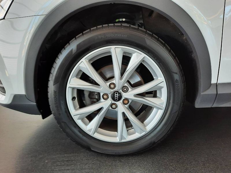 Audi Q3 (2017) 2.0 TDI quattro (110kW/150k) - fotka 22 z 23