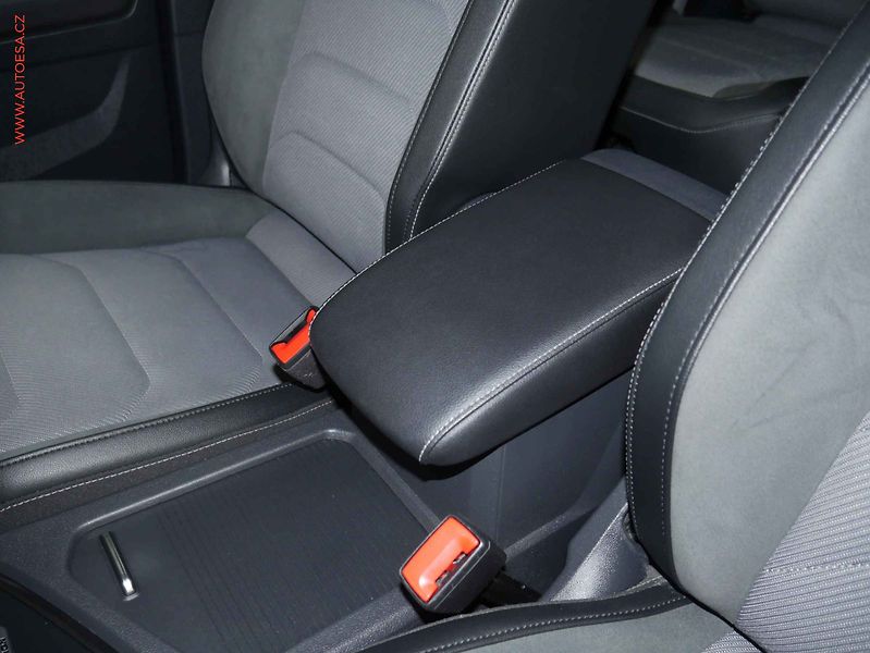 Volkswagen Tiguan (2018) 2.0 TDi Allspace, 1.maj,ČR - fotka 21 z 24