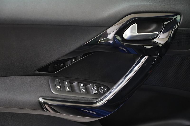 Peugeot 2008 - fotka 12 z 24