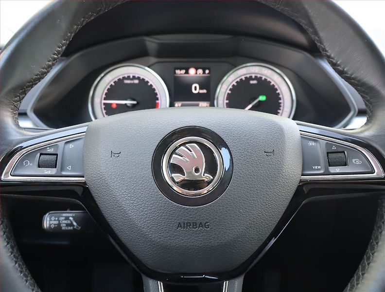 Škoda Superb (2019) Ambition Plus 2.0 TDI, Automat - fotka 17 z 19