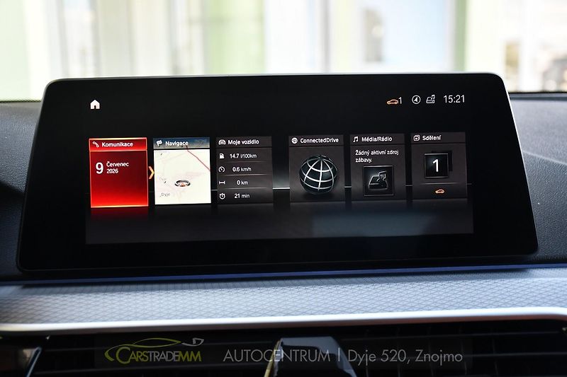 BMW Řada 5 530xD M-SPORT H&K HUD ACC PANO - fotka 35 z 51