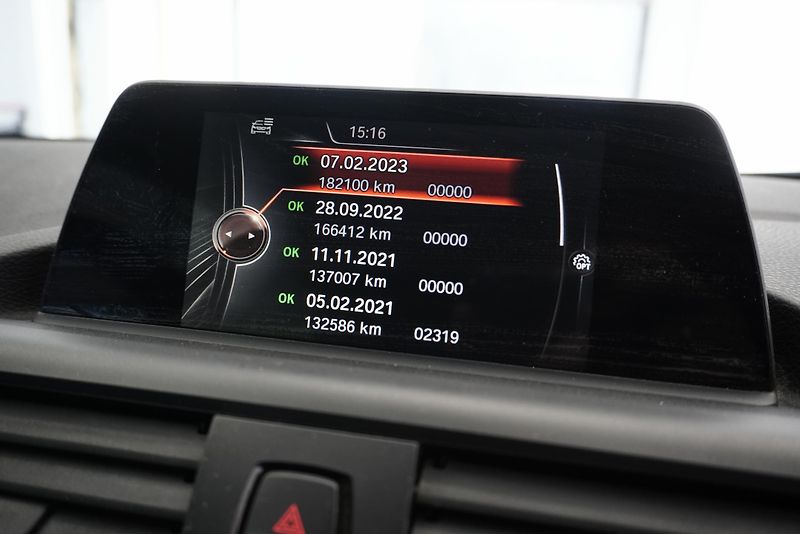 BMW Řada 1 2,0 M-SPORT XDRIVE AUT. - fotka 20 z 28