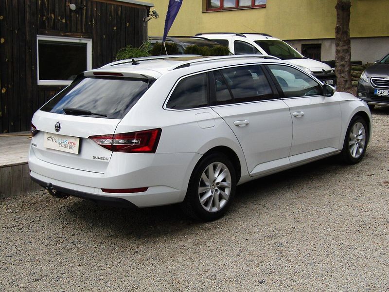Škoda Superb (2016) 1.6 TDI 88kW - fotka 11 z 38