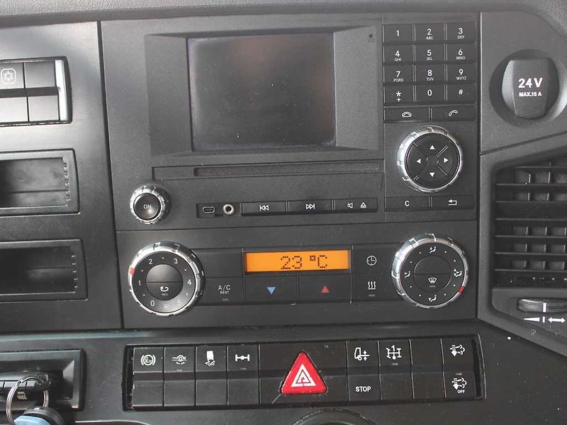 Mercedes-Benz ACTROS 1843, EURO 6, HYDRAULIK - fotka 11 z 17