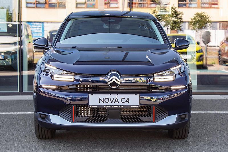 Citroën C4 1,2 COLLECTION Hybrid 145k Aut - fotka 2 z 19