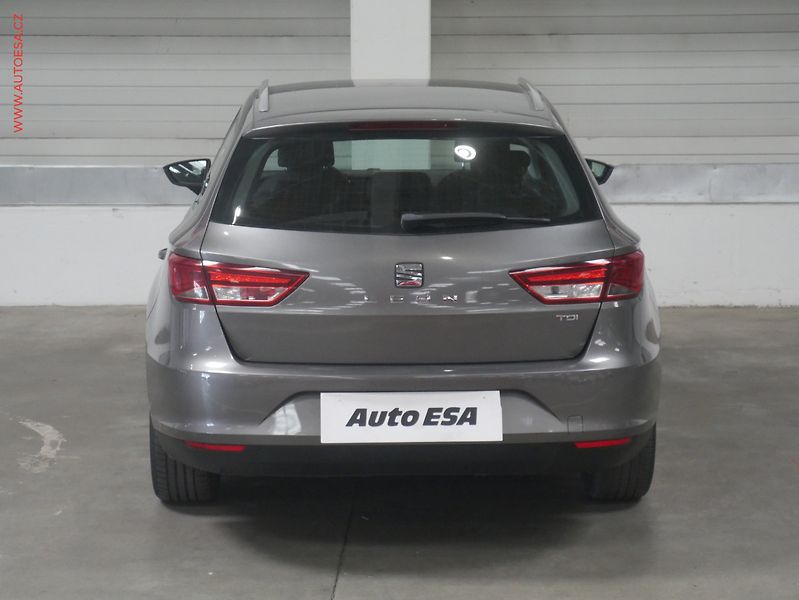 Seat Leon (2017) 1.6 TDi, Style, LED - fotka 5 z 19