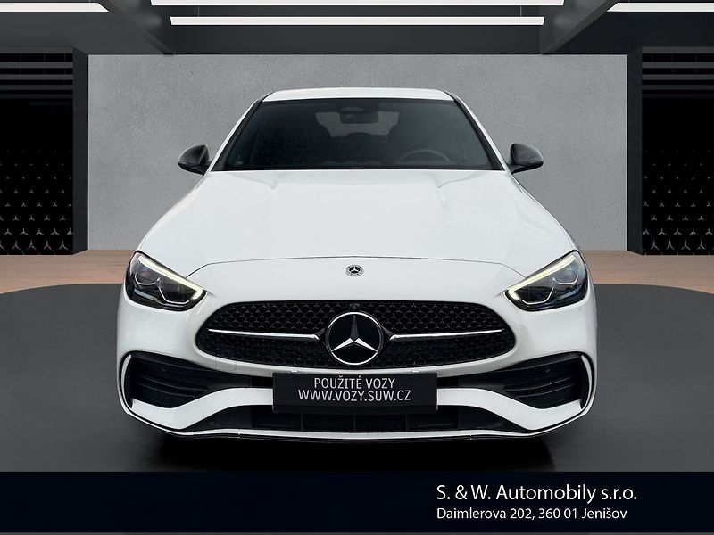 Mercedes-Benz Třídy C 220 d 4MATIC - fotka 2 z 35