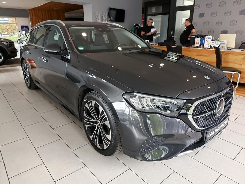 Mercedes-Benz Třídy E 300de 4M Avantgarde kombi - fotka 4 z 30