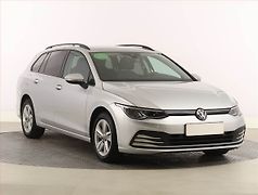 Volkswagen Golf (2024) Life 1.5 eTSI, digi klima - fotografie inzerátu