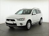 Mitsubishi Outlander (2010) 2.0, po STK, Tažné, rezervace - náhled 1