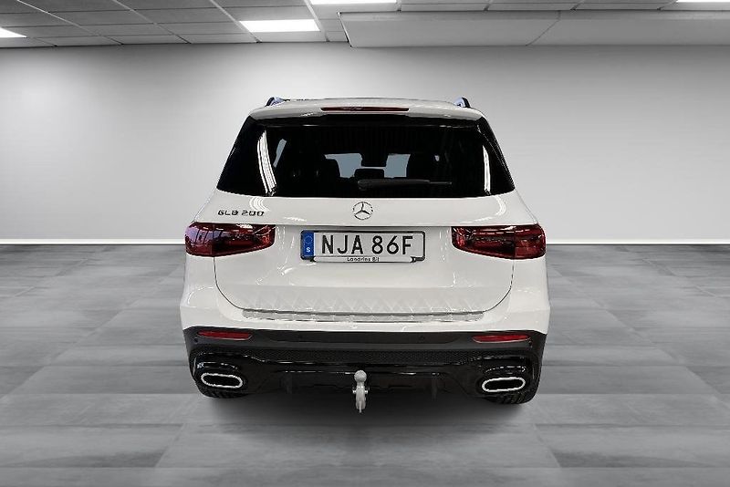 Mercedes-Benz GLB 200 AMG Night Taž ACC Kam LED - fotka 6 z 19