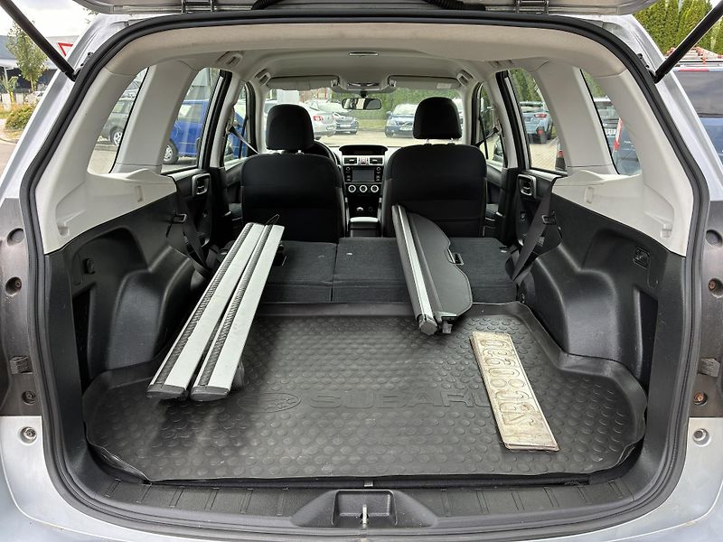 Subaru Forester (2018) 2,0i Active 6MT * ZÁRUKA * - fotka 14 z 20
