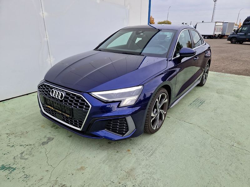 Audi A3 S-Line 35 TFSI - fotka 2 z 36