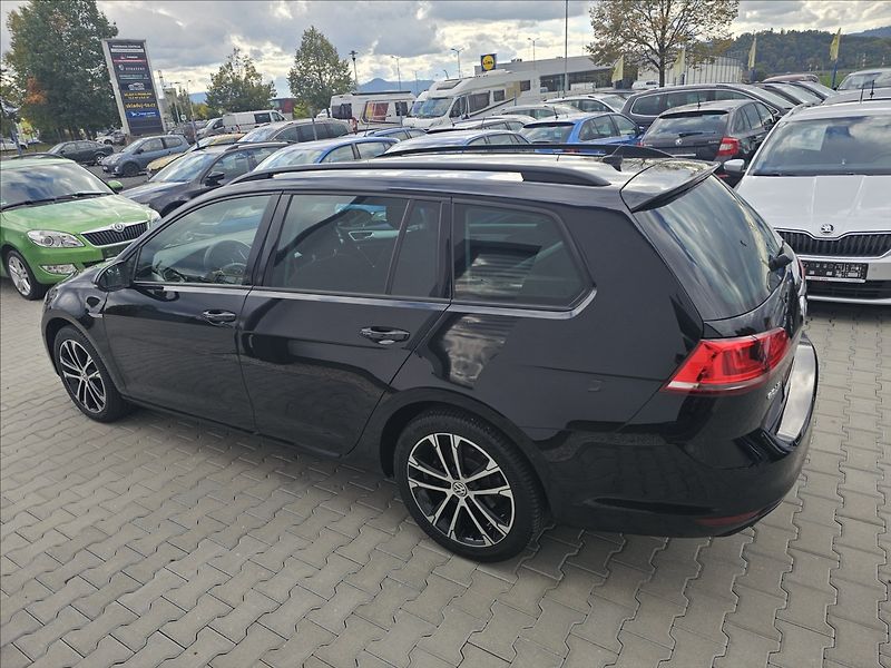 Volkswagen Golf VII 1,4TSi 92KW CUP NAVI - fotka 9 z 46