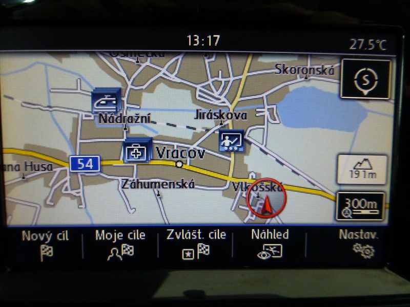 Volkswagen Golf (2014) 1,6TDI*NAVI*TAŽNÉ**ALU**PARK.S - fotka 13 z 26