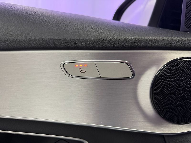 Mercedes-Benz Třídy C 4MATIC AVANTGARDE, LED, TEMPOM - fotka 21 z 25