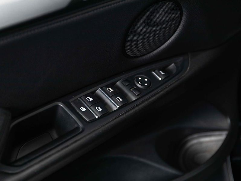 BMW X5 xDrive30d - fotka 15 z 23
