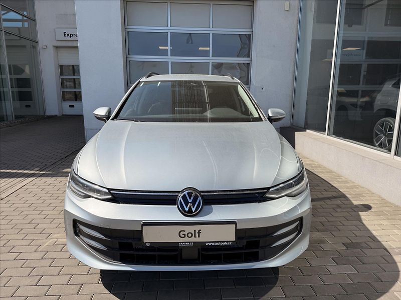 Volkswagen Golf Variant (2026) 1,5 eTSI 7DSG mHEV  People - fotka 2 z 16