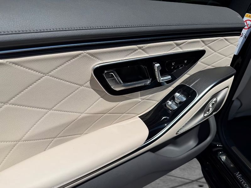 Mercedes-Benz Třídy S (2026) 580 4MATIC AMG, Burmester 4D - fotka 8 z 10