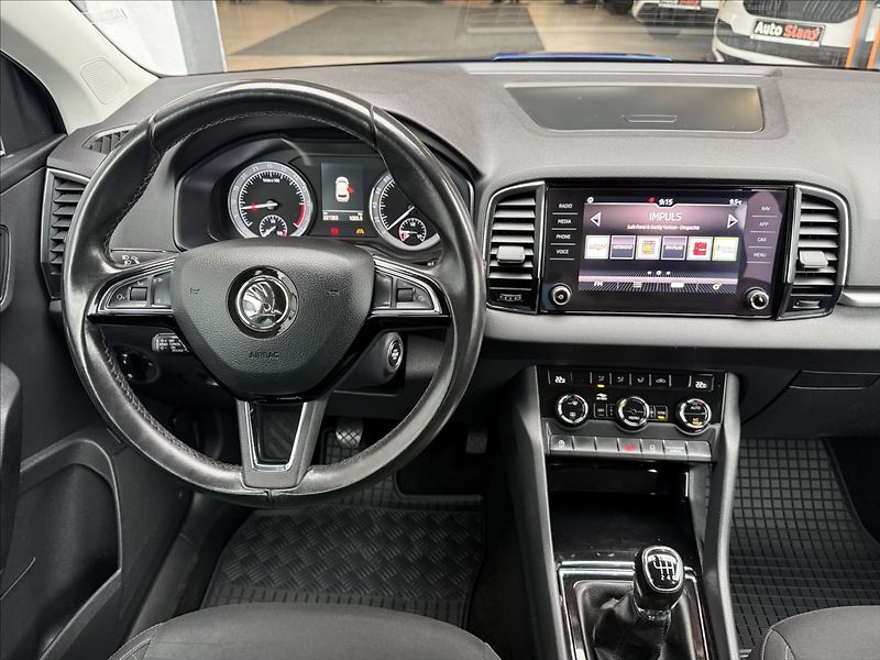 Škoda Karoq 1,6 TDI Ambition+ po servisu! - fotka 14 z 34