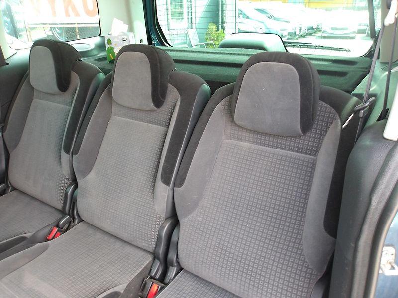 Peugeot Partner Tepee 1,6HDi MULTISPACE(2xšoupačky) - fotka 27 z 33