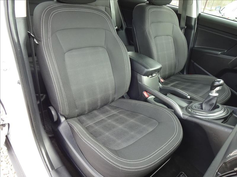 Kia Sportage 1,6GDi  Active Plus - fotka 29 z 46