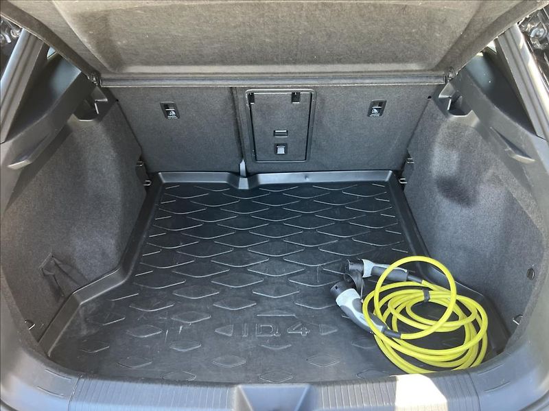 Volkswagen ID.4 Pro Performance 77kwh 92% - fotka 16 z 38