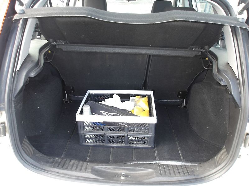 Ford Fusion 1,4i 55kW Naj. 75000km - fotka 10 z 24