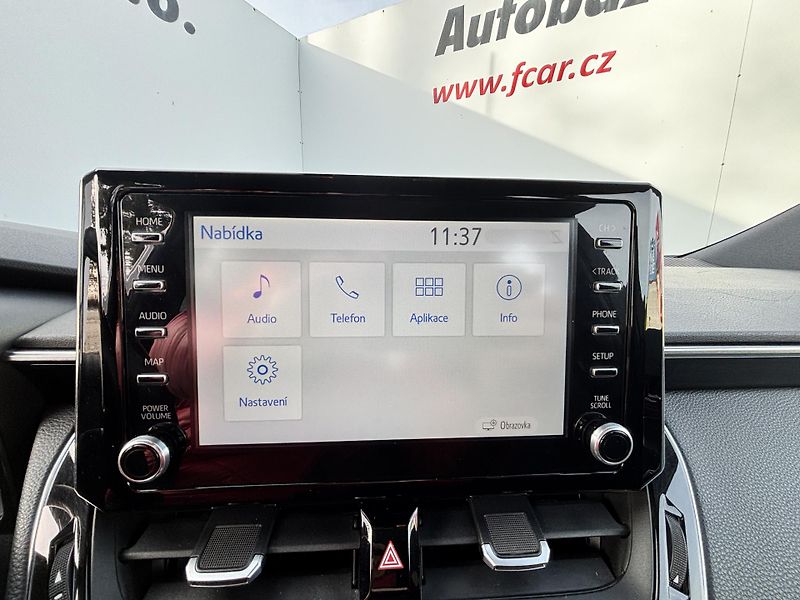 Toyota Corolla (2019) 1.2Turbo 85kW Alu kola! - fotka 26 z 29
