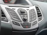 Ford Fiesta (2010) 1.25i 60KW – TAŽNÝ - náhled 21