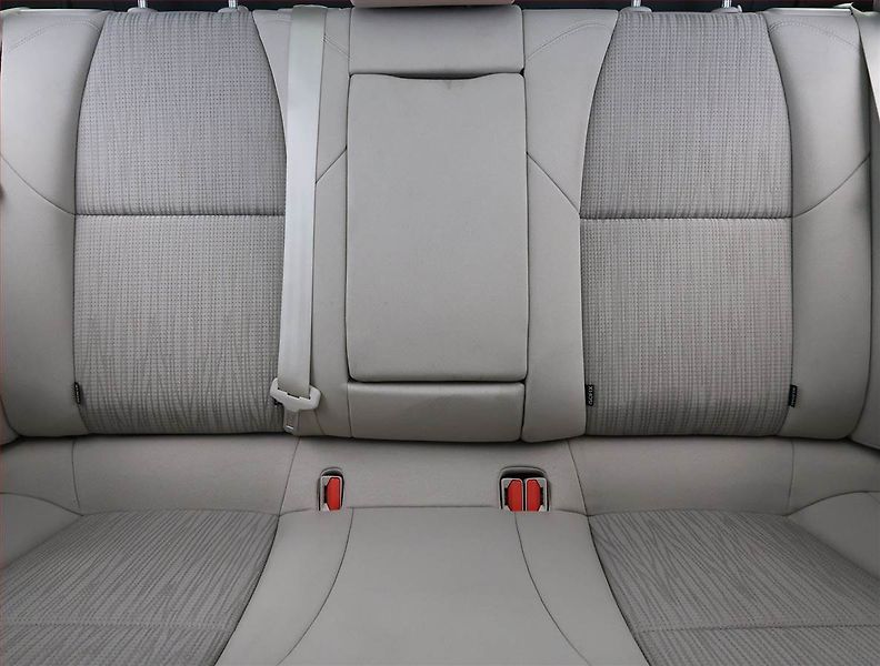 Peugeot 508 (2011) 2.0 HDi, Automat, Navi, Xenony - fotka 10 z 23