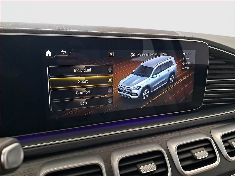Mercedes-Benz GLS (2022) 450 4MATIC - fotka 25 z 27