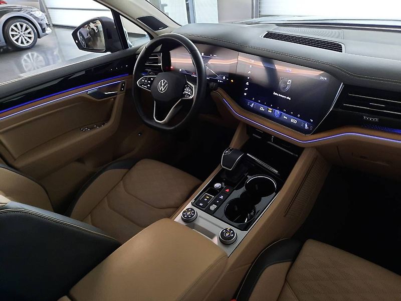 Volkswagen Touareg (2023) 3.0 TDI 4Motion (210kW286k) Ti - fotka 12 z 32