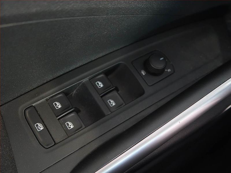 Škoda Fabia (2022) 1.0 TSI, Navi, Tempomat - fotka 16 z 18