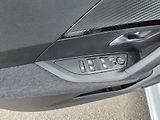 Peugeot 2008 (2026) BUSINESS Hybrid 145 e-DCS6 - náhled 12