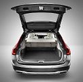Volvo V90 Cross Country.