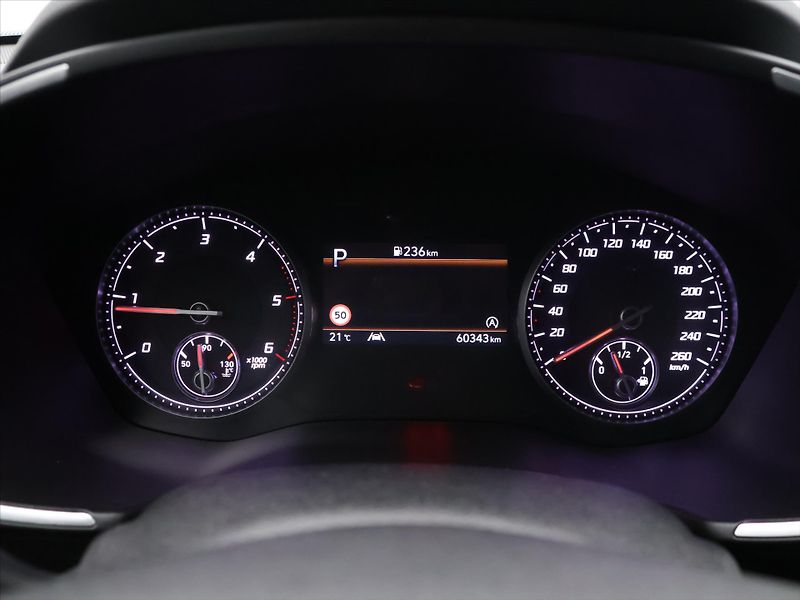 Hyundai Santa Fe 2.2 CRDi 142kW Style CZ DPH - fotka 16 z 29