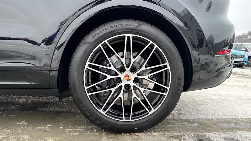 Porsche Cayenne E-Hybrid - fotka 12 z 25
