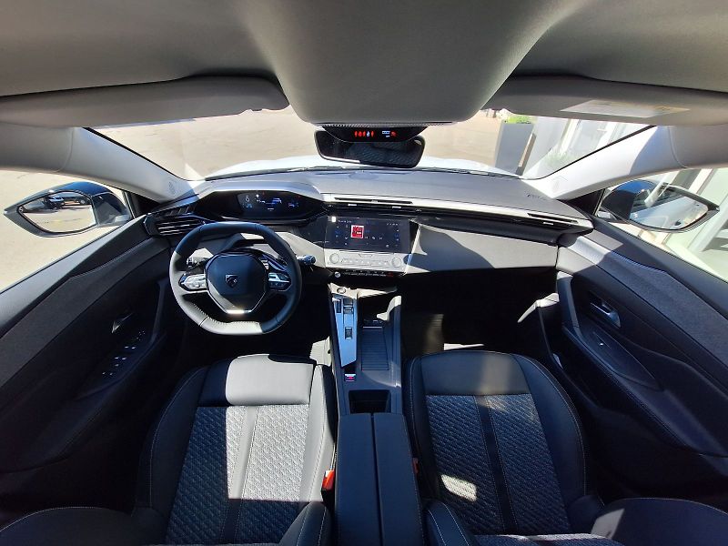 Peugeot 308 (2026) SW ALLURE Hybrid 145 e-DCS6 - fotka 10 z 19