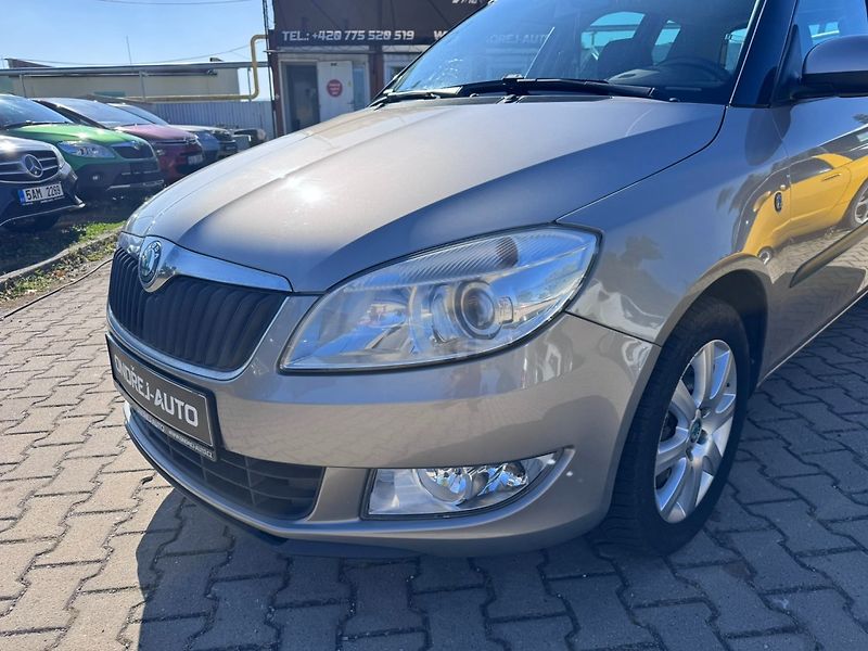 Škoda Roomster (2011) 1,2 TSI 77 KW KILOMETRY TAŽNÉ - fotka 9 z 50