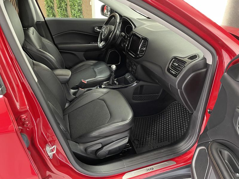 Jeep Compass 1.4 T ČR NAVI  1.MAJ. SERVISKA - fotka 14 z 30