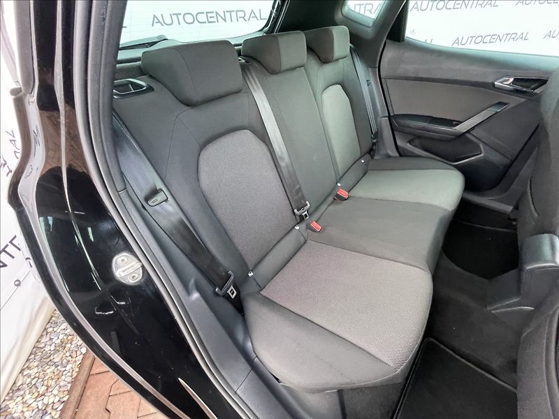 Seat Arona 1,0 TSi,Xcellence,STK do 2/28 - fotka 24 z 25