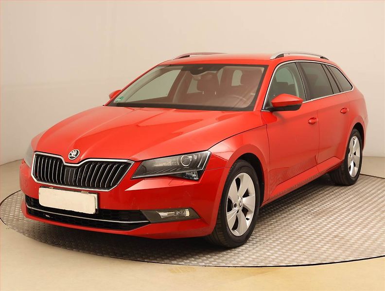 Škoda Superb (2016) 2.0 TDI, Serv.kniha, Kůže - fotka 2 z 21