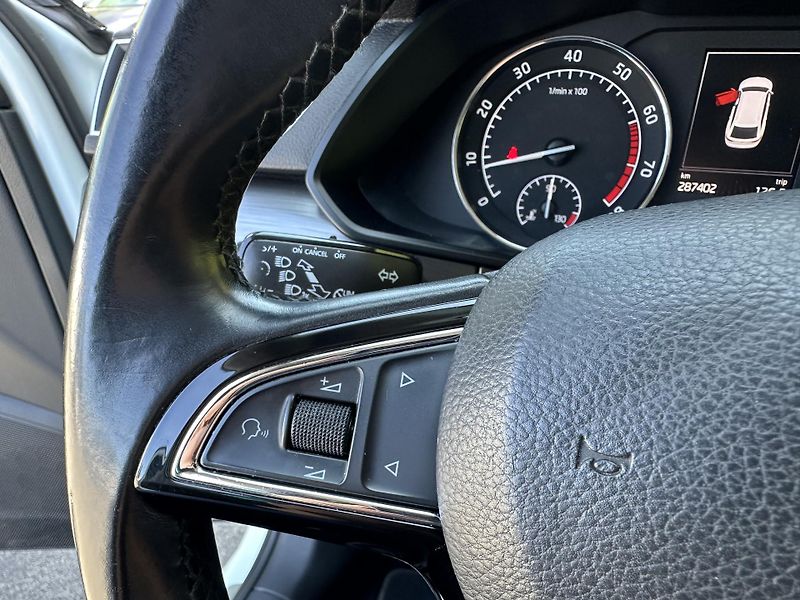 Škoda Superb (2016) 1.8TSI/132kW *STYLE* 1.Maj.  - fotka 10 z 38