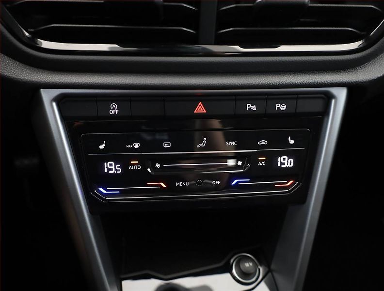 Volkswagen T-Roc (2022) Maraton Edition 1.5 TSI - fotka 10 z 18