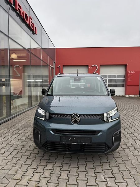 Citroën Berlingo (2026) PLUS Petrol 110k Manual     - fotka 2 z 11