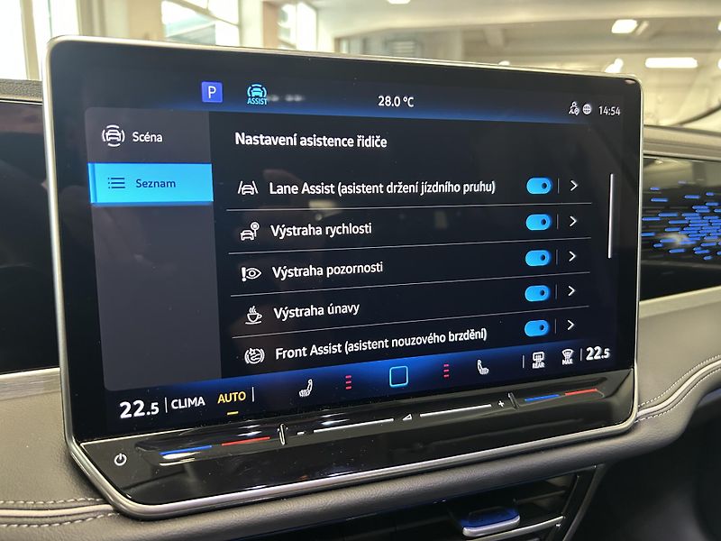 Volkswagen Passat (2025) 2.0TDi DSG ELEGANCE LED 110kW - fotka 11 z 36