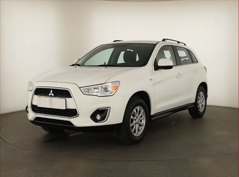 Mitsubishi ASX (2016) 1.6 MIVEC, ČR,1.maj, Tempomat - fotka 2 z 15